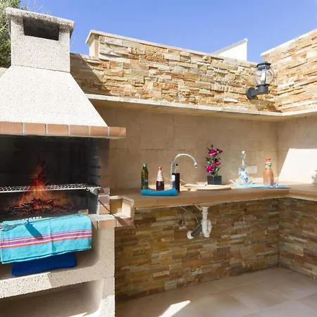 Ibiza 4 Bedroom Villa, Cala'n Blanes Vila Cala'N Blanes (Menorca)