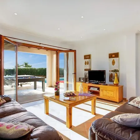 Ibiza 4 Bedroom Villa, Cala'n Blanes