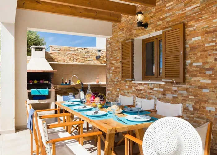 Villa Ibiza 4 Bedroom Villa, Cala'n Blanes