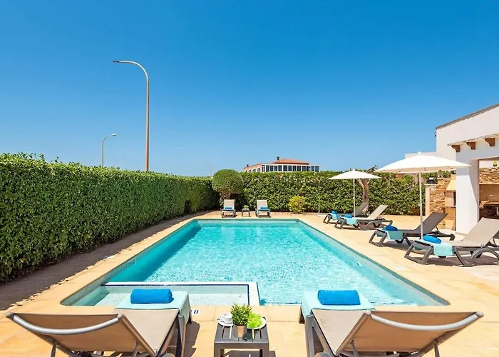 Villa Ibiza 4 Bedroom Villa, Cala'n Blanes