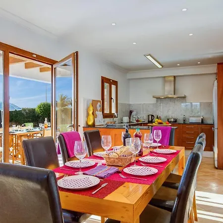 Ibiza 4 Bedroom Villa, Cala'n Blanes