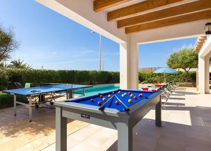 וילה Ibiza 4 Bedroom Villa, Cala'n Blanes קאלה אן בלאנס