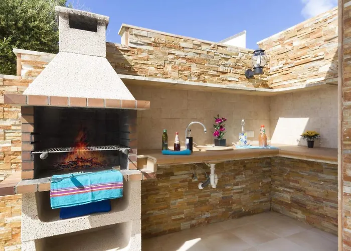Ibiza 4 Bedroom Villa, Cala'n Blanes 别墅 卡拉恩·布拉内斯