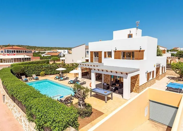 Ibiza 4 Bedroom Villa, Cala'n Blanes